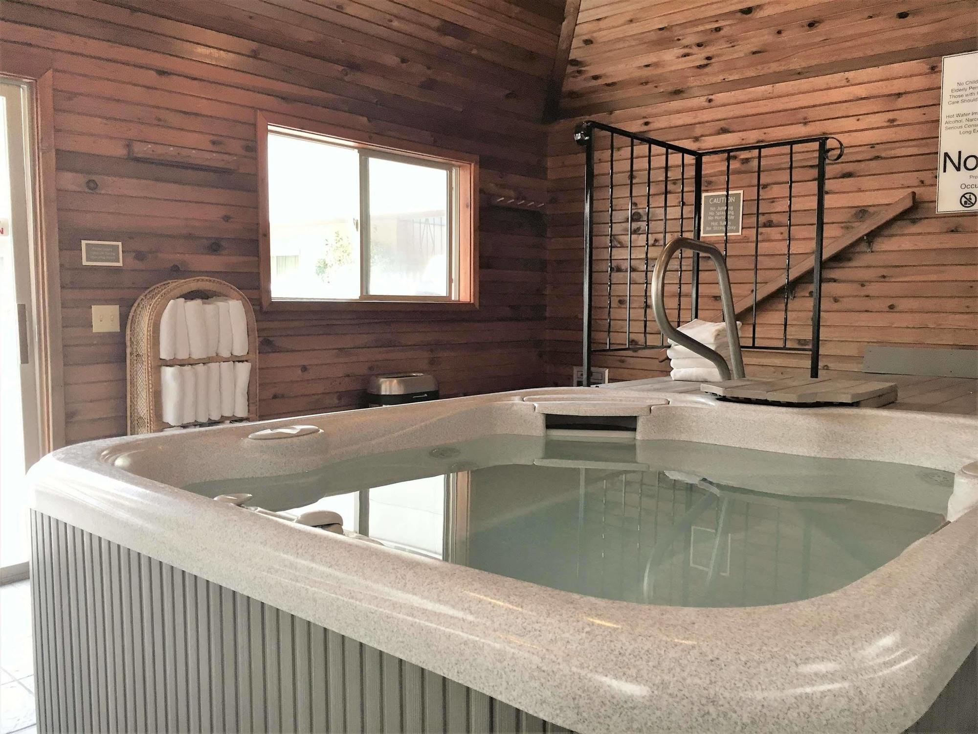 Rivertree Inn & Suites Clarkston Zewnętrze zdjęcie