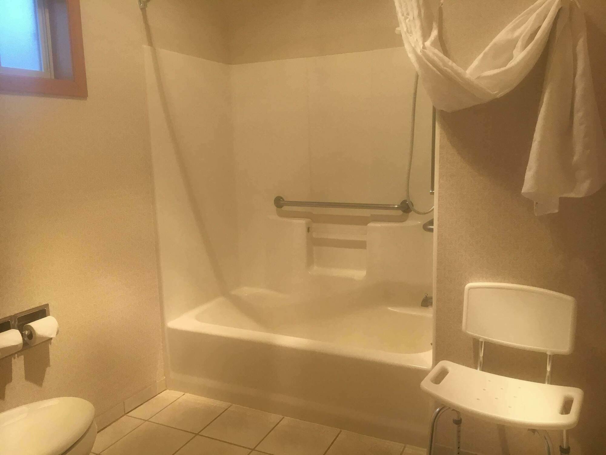 Rivertree Inn & Suites Clarkston Zewnętrze zdjęcie